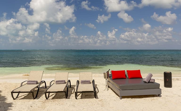 Luxury home rentals near Cancun beach