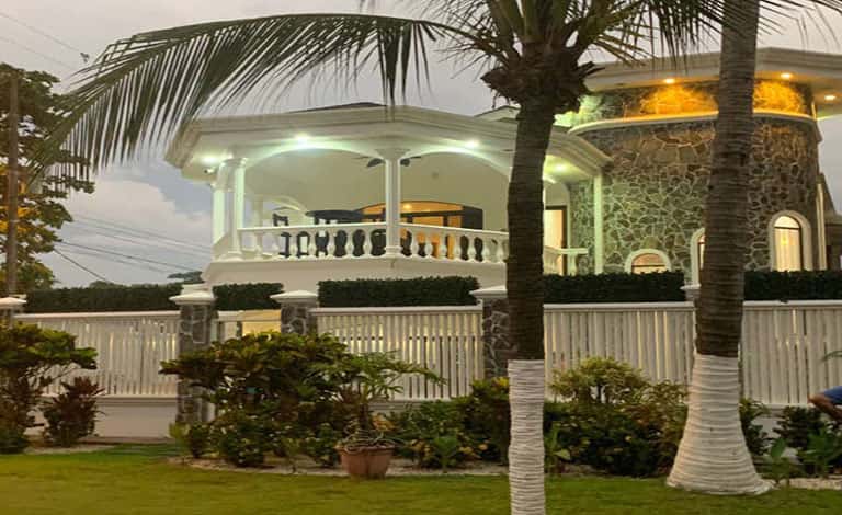 Mansion rental in Costa Rica