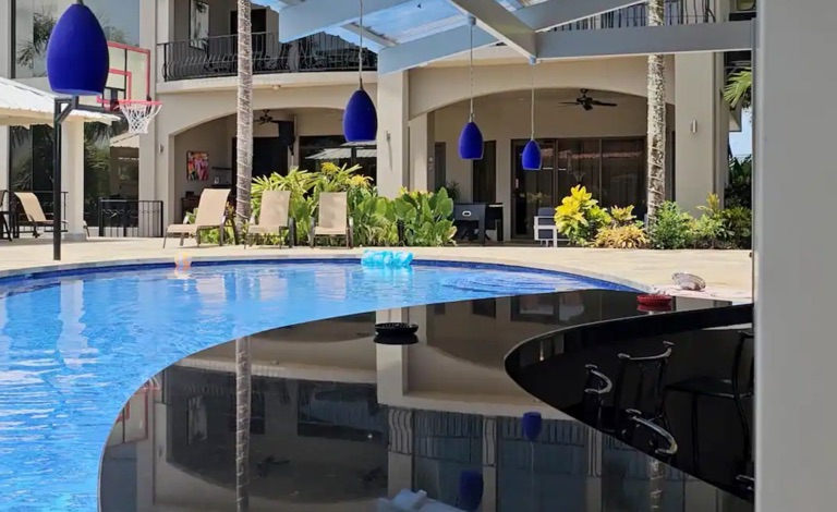 Luxury rentals in Jaco beach